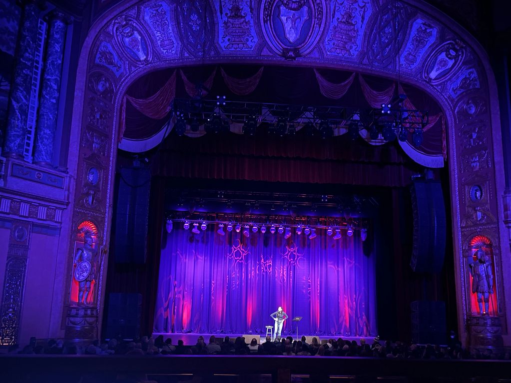 Sarah Silverman (comedy) Live at the Fillmore Theater in Detroit. Lighting by Dem Beams.