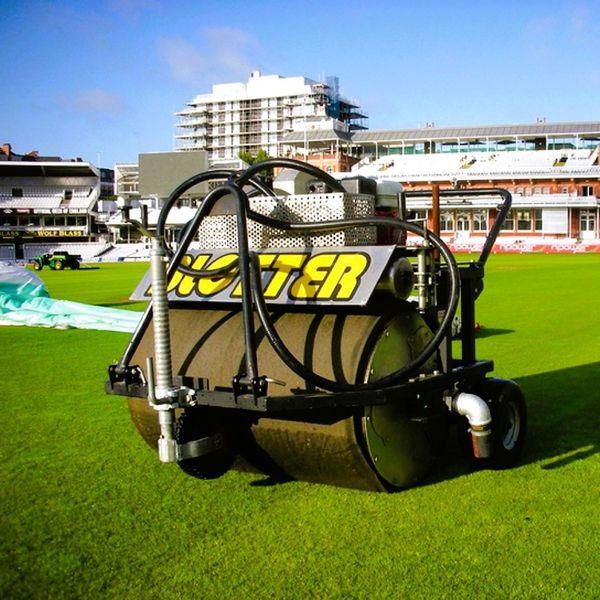 Mini Blotter Cricket Pitch Water Removal Machine