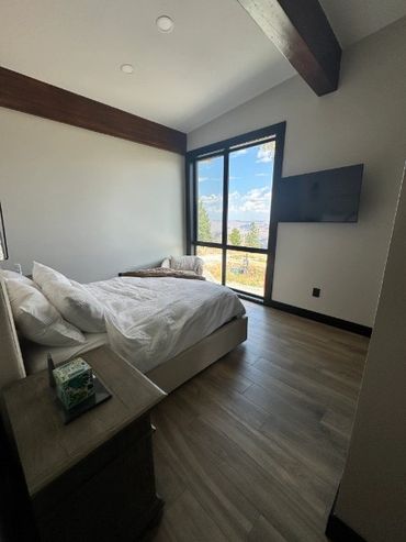 views of columbia river soft beds comforters 50 inch tv