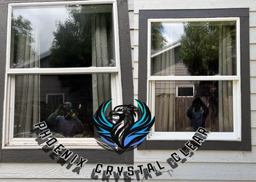 Before and after window cleaning comparison.