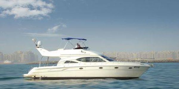 Yacht charter in Dubai