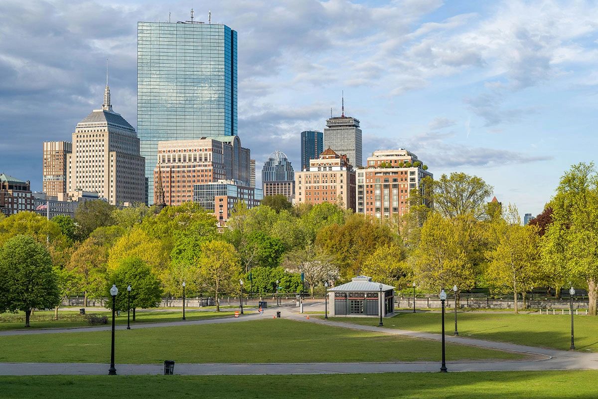 This breathtaking shot captures the lush greenery of Boston Common with the iconic Back Bay skyline in the background. As the oldest public park in the United States, Boston Common offers a peaceful escape in the heart of the city, surrounded by historic architecture and modern skyscrapers. A must-visit destination for photographers, nature lovers, and anyone exploring Boston’s top attractions. This breathtaking shot captures the lush greenery of Boston Common with the iconic Back Bay skyline in the background. As the oldest public park in the United States, Boston Common offers a peaceful escape in the heart of the city, surrounded by historic architecture and modern skyscrapers. A must-visit destination for photographers, nature lovers, and anyone exploring Boston’s top attractions.
