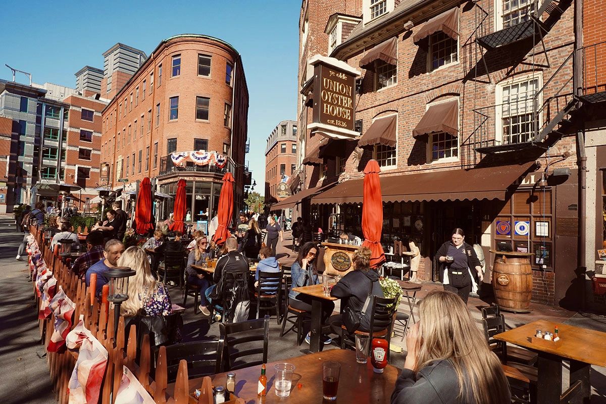 Established in 1826, Union Oyster House is the oldest continuously operating restaurant in the United States and a must-visit spot in Boston. Located along the Freedom Trail, this historic eatery serves classic New England seafood favorites, including fresh oysters, lobster, and clam chowder. With its old-world charm and lively outdoor seating, it’s the perfect place to experience Boston’s rich culinary history. Established in 1826, Union Oyster House is the oldest continuously operating restaurant in the United States and a must-visit spot in Boston. Located along the Freedom Trail, this historic eatery serves classic New England seafood favorites, including fresh oysters, lobster, and clam chowder. With its old-world charm and lively outdoor seating, it’s the perfect place to experience Boston’s rich culinary history.