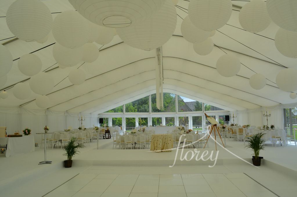15m curved marquee
contemporary marquee hire
Marquee hire Oxfordshire
White interior marquee
Tent