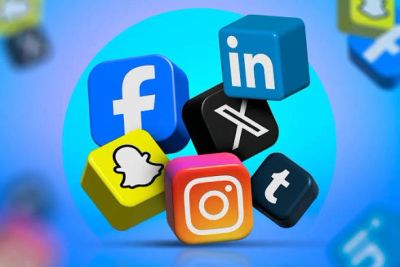 3D blocks displaying popular social media platform logos.