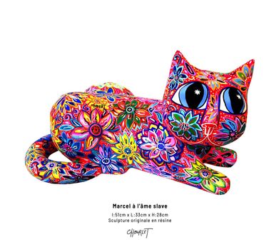 Marcel le Chat est une sculpture originale en résine imaginée et crée par l'artiste Céline Chourlet