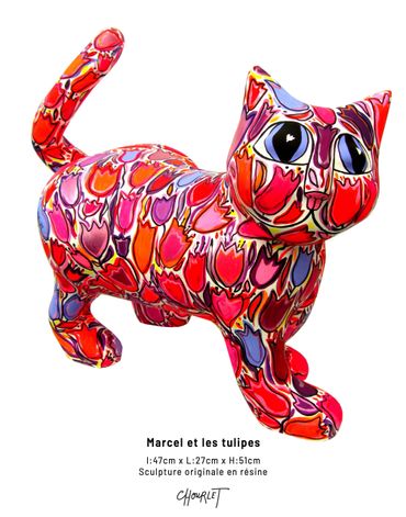 Marcel le Chat est une sculpture originale en résine imaginée et crée par l'artiste Céline Chourlet