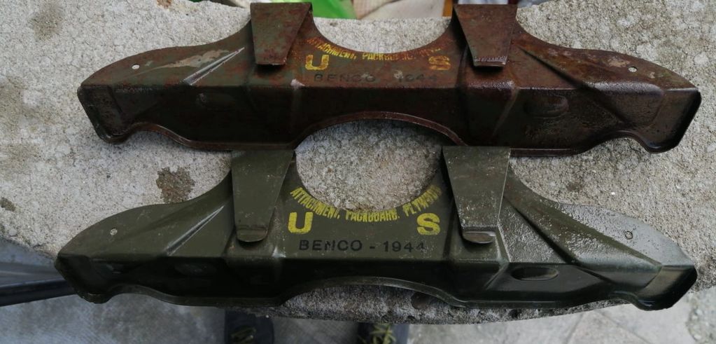 Two vintage metal aircraft wing attachments from 1944 marked 'US' and 'BENCO'.