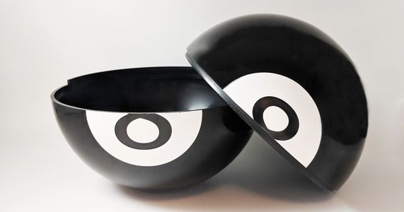 Pool Eight Ball Split Urn / Vault