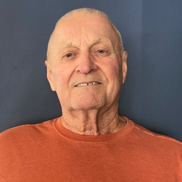 Country two-step, triple two-step, waltz, cha-cha, rumba &West Coast Swing instructor/performer.