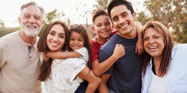 latino, hispanic family