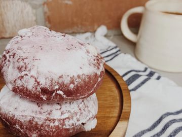 Gluten free, low- carb, vegan red velvet cookie