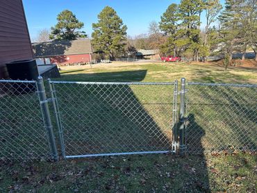 Chain-link Residential Steel Fence Installation installed be Williams Fence In West Plains, MO 65775