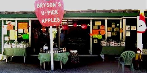 A photo of Bryson's Apple Orchard roadside stand.