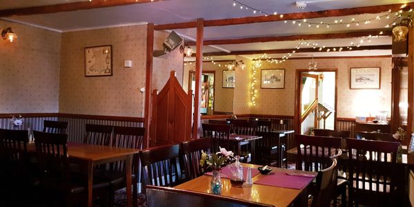 Bed and Breakfast in Carmarthen
Accommodation in Carmarthen
Guest House in Carmarthen
Restaurant
