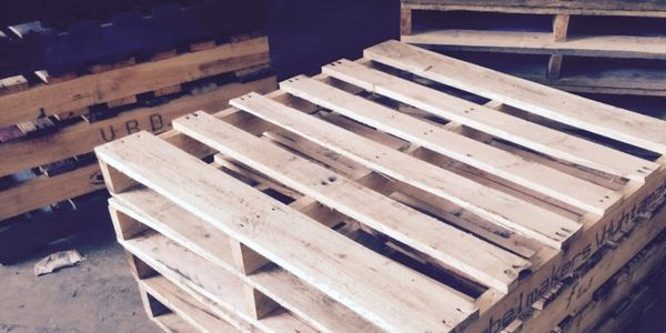 Hard wood pallet 1165x1165 stranded pallets 