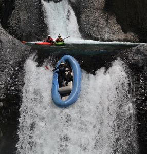 Rafting the 7 Teacups in Chile. First Rfat descent