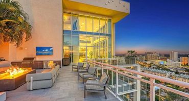 Downtown bold penthouse living