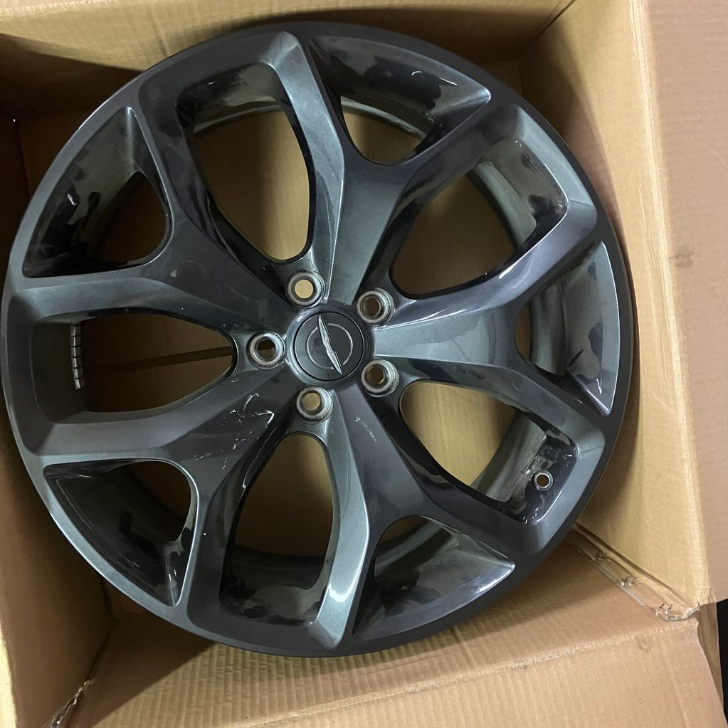 Chrysler/Dodge 20x8.5 Y-Spoke wheel in metalic black finish