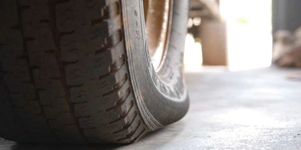 2U Tire & Wheel offers onsite mobile flat repair service