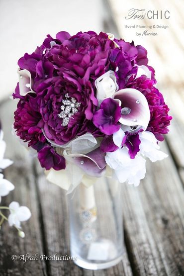 glamourous purple and white bridal bouquet 