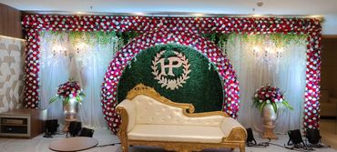 Anniversary decoration