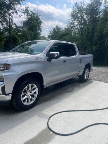Wash and wax on this Silverado. Amazing out come.