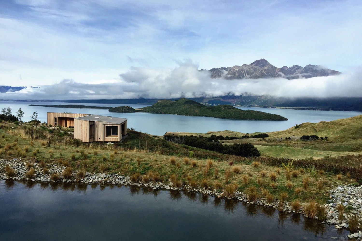 New Zealand, thermal spa, minimalist design, mountain vistas