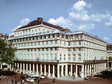 belgravia hotel luxury billionaire booking venue opera ballet theatre comedie francaise paris france