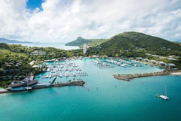 Hamilton Island Barrier Reef belgravia first class concierge marina billionaire booking australia