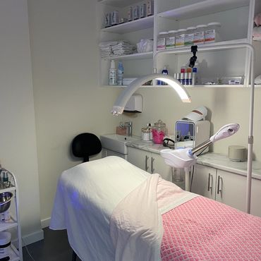 j'adore laser and spa design for facials