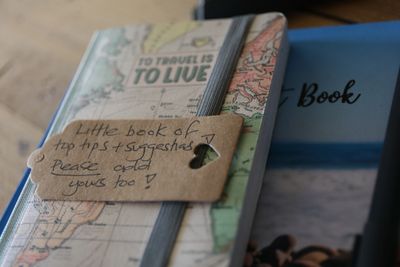 Guest reviews and our little tips book