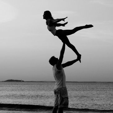 Acro Yoga arabesk