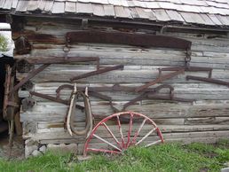 Steel hitch equipment: 4 horse and a 3 horse. Hames, buggy wheel
