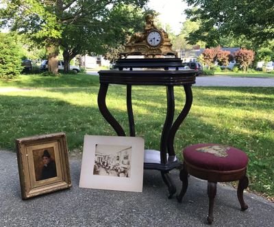 Items from the Burgess home in Boston
