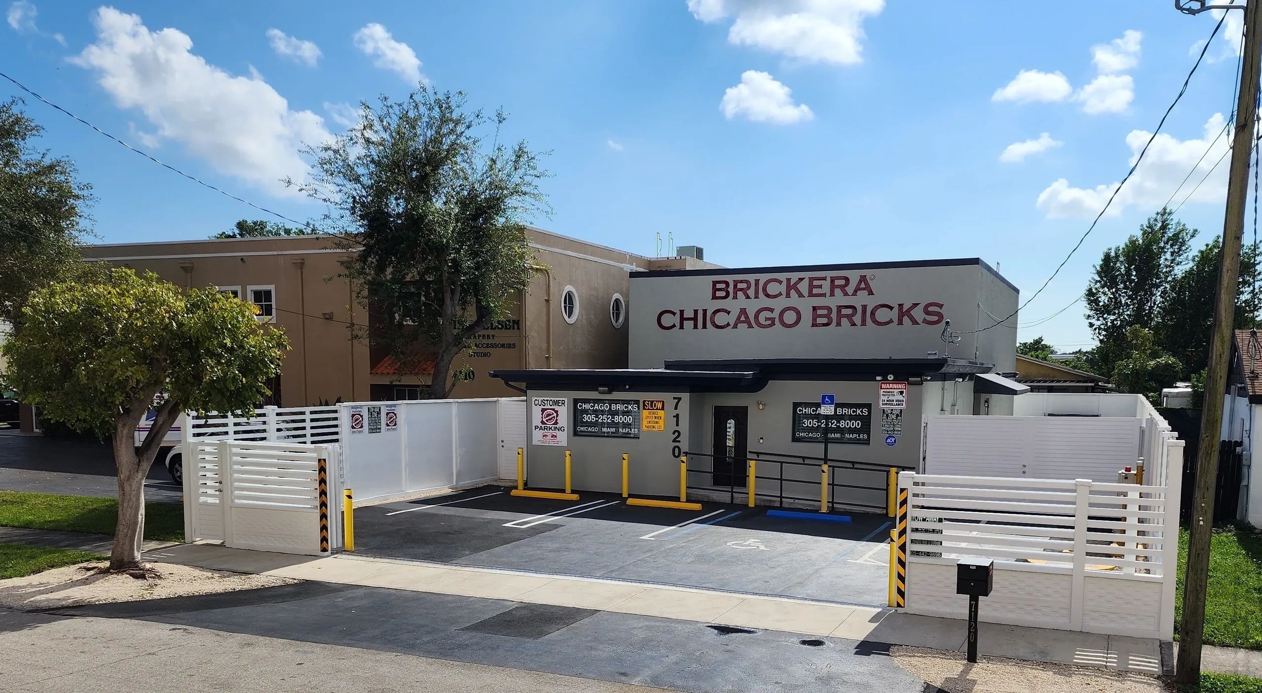 CHICAGO BRICKS BRICKERA® Driveways, Pooldecks, Fireplaces, Chimneys, Fire Bricks, Patios, Walls
