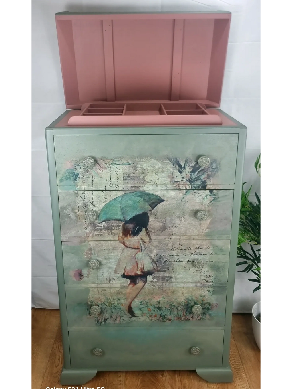 THE LADY IN THE RAIN