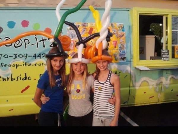 Scoop-itz offers party packages!