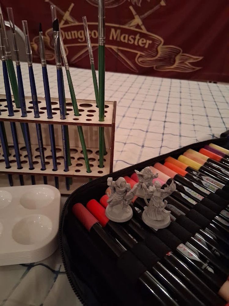 RPG Paint and Chartertor creation night D&D
LegendOdin.com