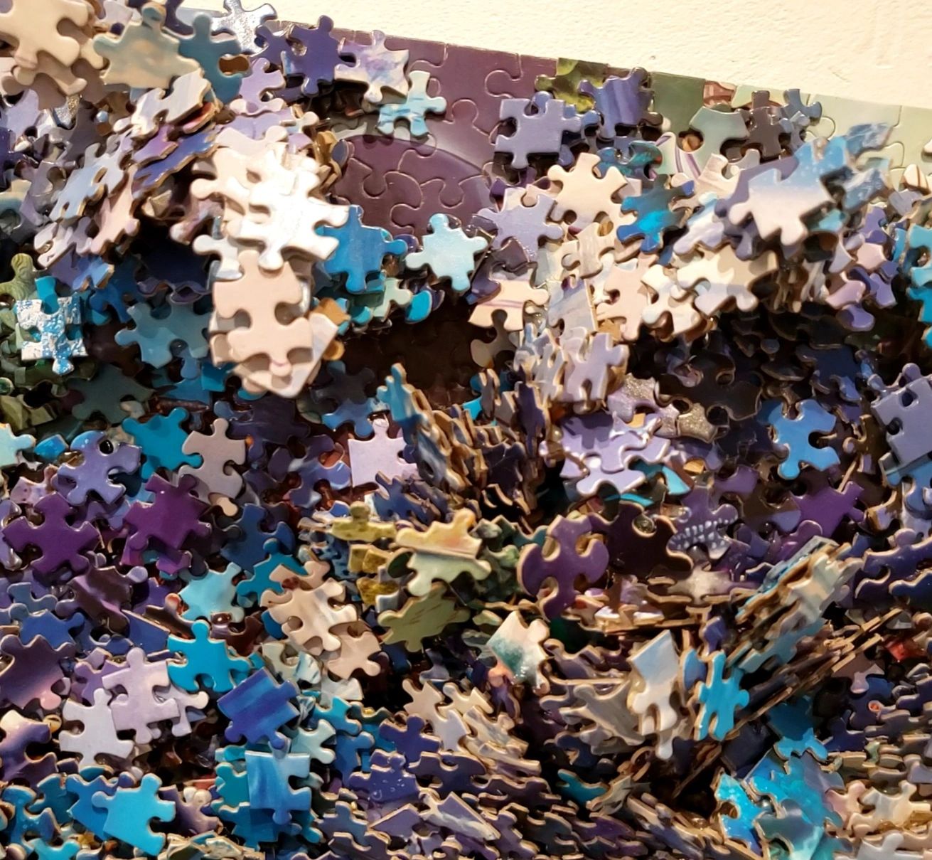 Puzzle Piece sculpture describing the ocean.