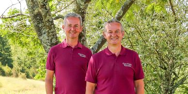 Rob and Steve Owners Clos Vieux Rochers Vineyard and Gites
​The Heart of Frances Wine Region