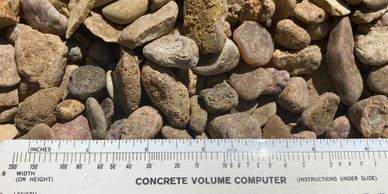 large pea gravel 3/4 to 1 1/4 inch for landscaping, construction, bedding.