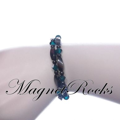 Infinity Emerald Set includes an Infinity Bracelet and our Three-In-One Emerald Necklace.
