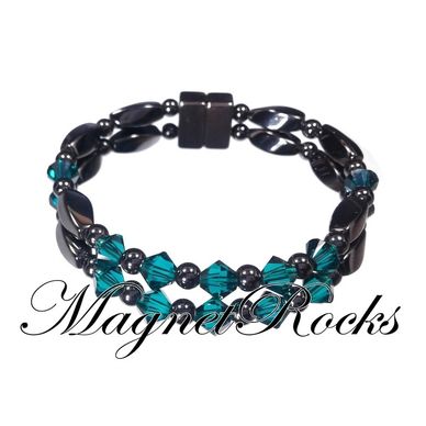Bracelet features Magnetic Hematite, Emerald Crystal by Swarovski ® and a Magnetic Jewelry Clasp.