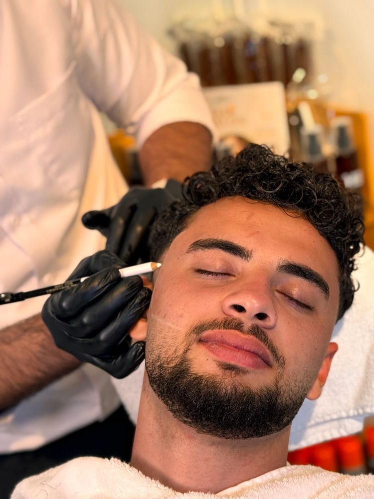 beard shape up using pin for accurate line