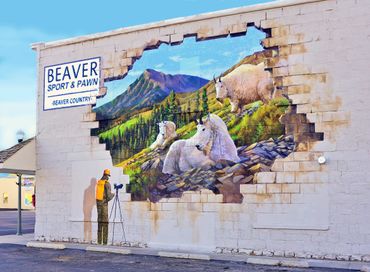 Beaver sport and Pawn - Beaver, Utah painted mural