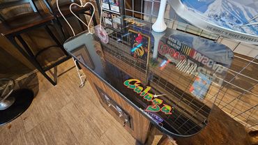 A vintage Galaga video game