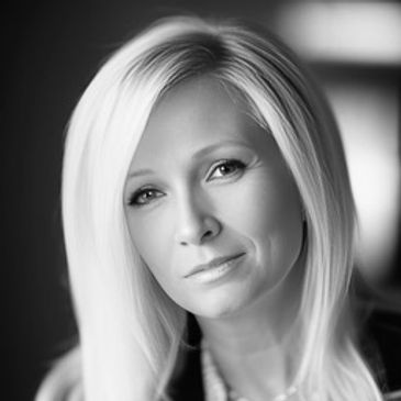 Portrait of a thoughtful blonde woman.