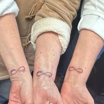 infinity sign tattoo