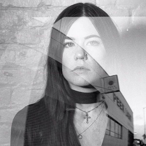 Master hair colorist Savannah Bleyle of 20th Salon and Barber in san francisco